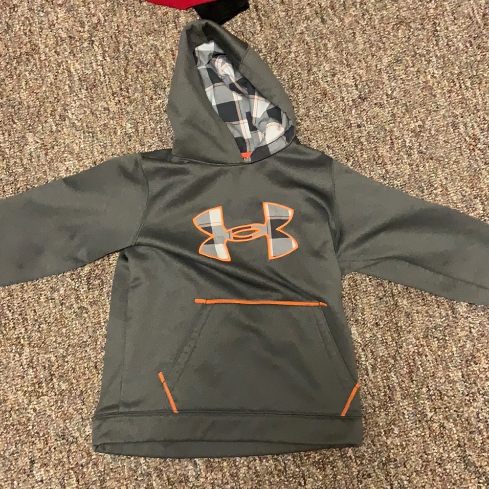 Under Armour sweatshirt *Youth Large*